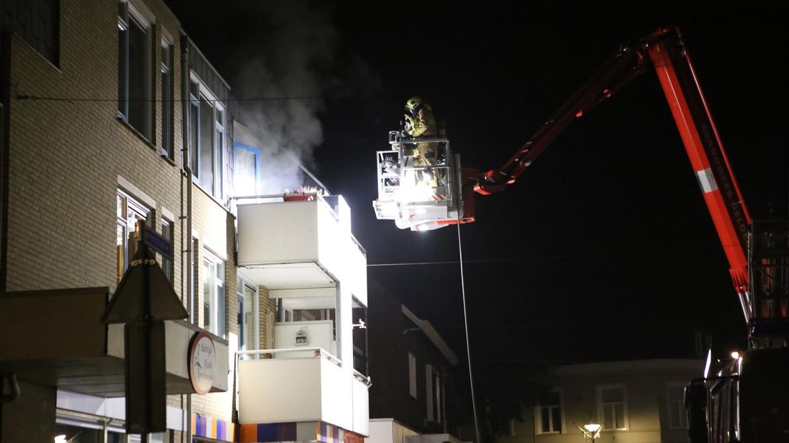 Bij een brand in appartementencomplex De Ent in Didam is in de nacht van vrijdag op zaterdag een 88-jarige man om het leven gekomen. Dat bevestigt de brandweer.
