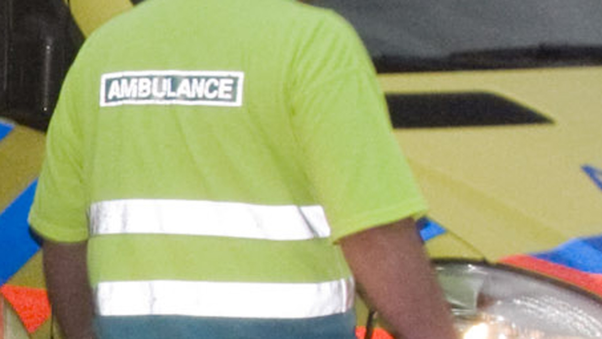 Een ambulancemedewerker