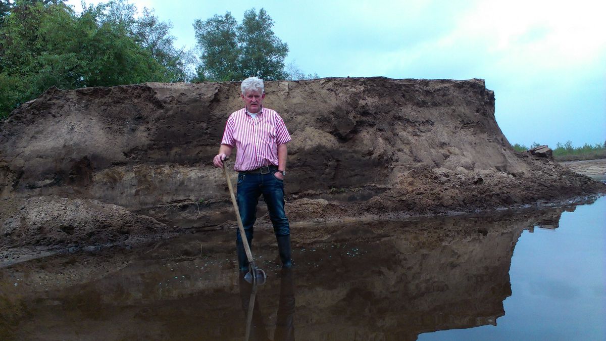 Zandrug voor oeverzwaluw in Nieuw-Balinge