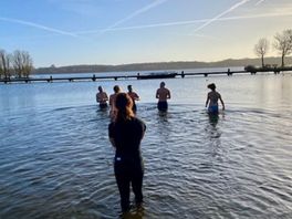 Chris Natuurlijk van 10 februari Dippen in de Kralingse Plas