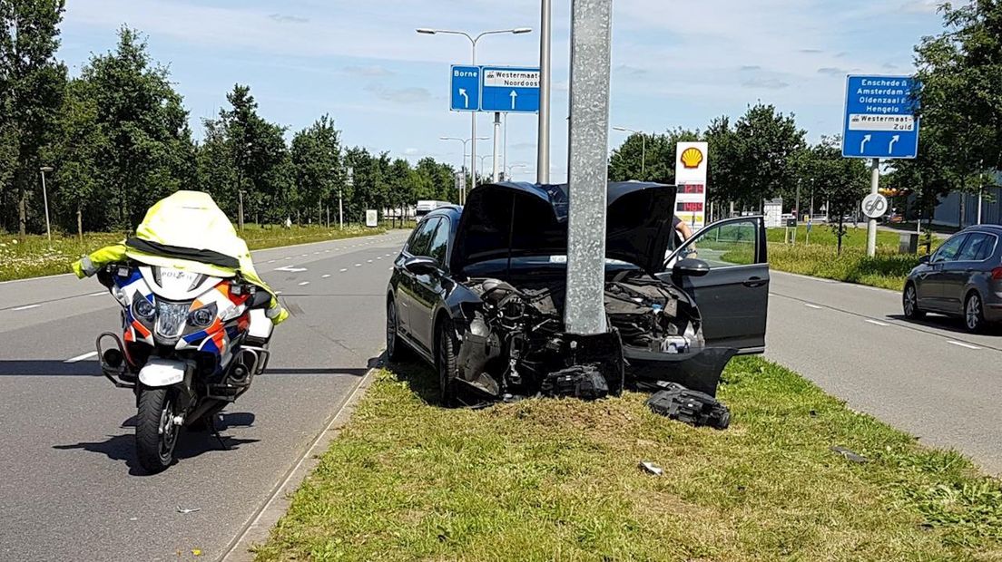 Flinke schade bij botsing in Hengelo