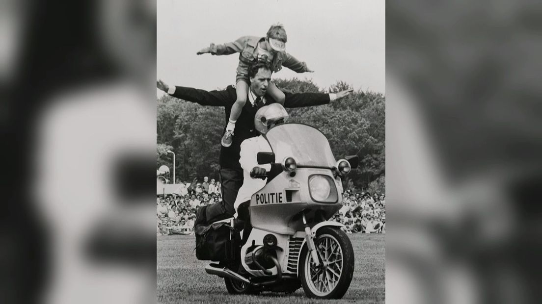 Ruub Petow met zijn zoon op zijn schouders