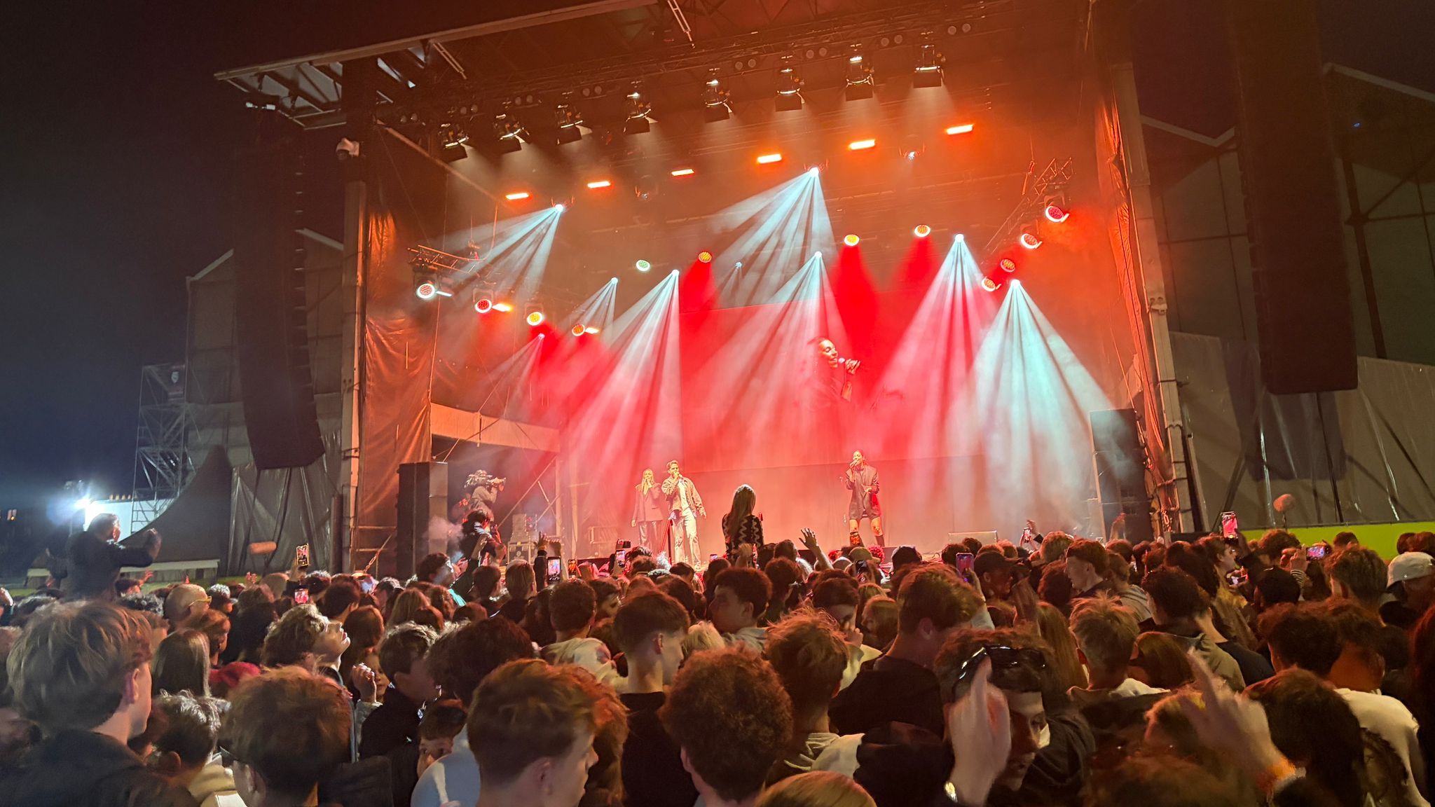 André Hazes en Noa Braaf delen humoristische, soms grove, anekdotes — image 1
