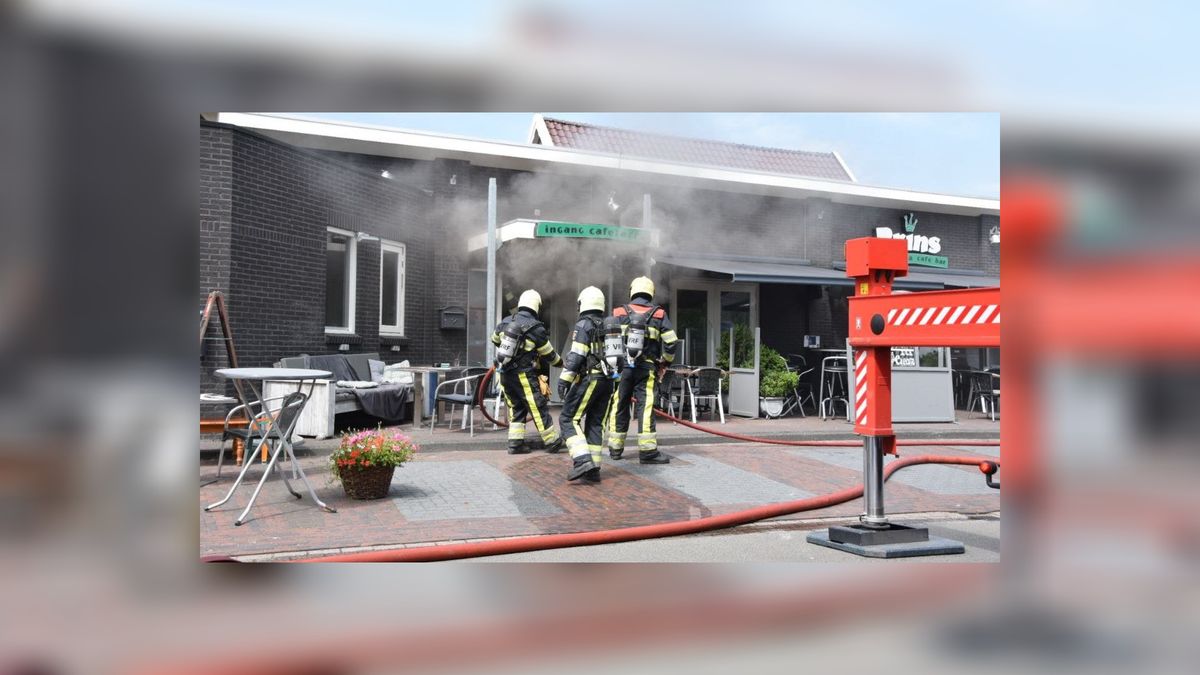 Vijf personen naar ziekenhuis bij keukenbrand in café Kollumersweach
