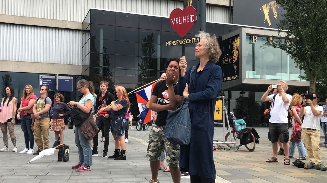 Demonstranten op het Jaarbeursplein