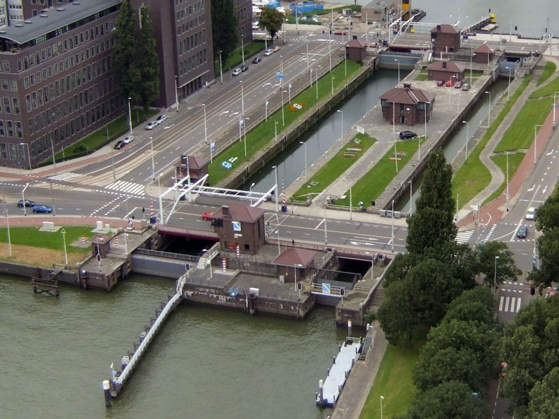 Het water komt dinsdag aan bij de Parksluizen