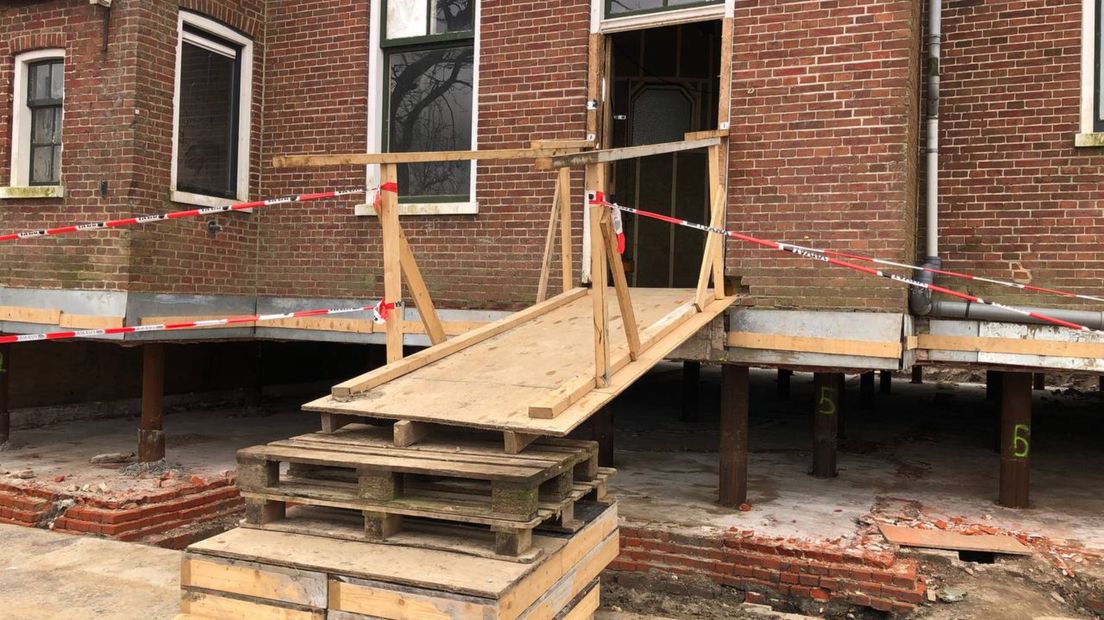 Na alle aardbevingsellende kan de familie Kraak-Kadijk straks de boerderij weer in