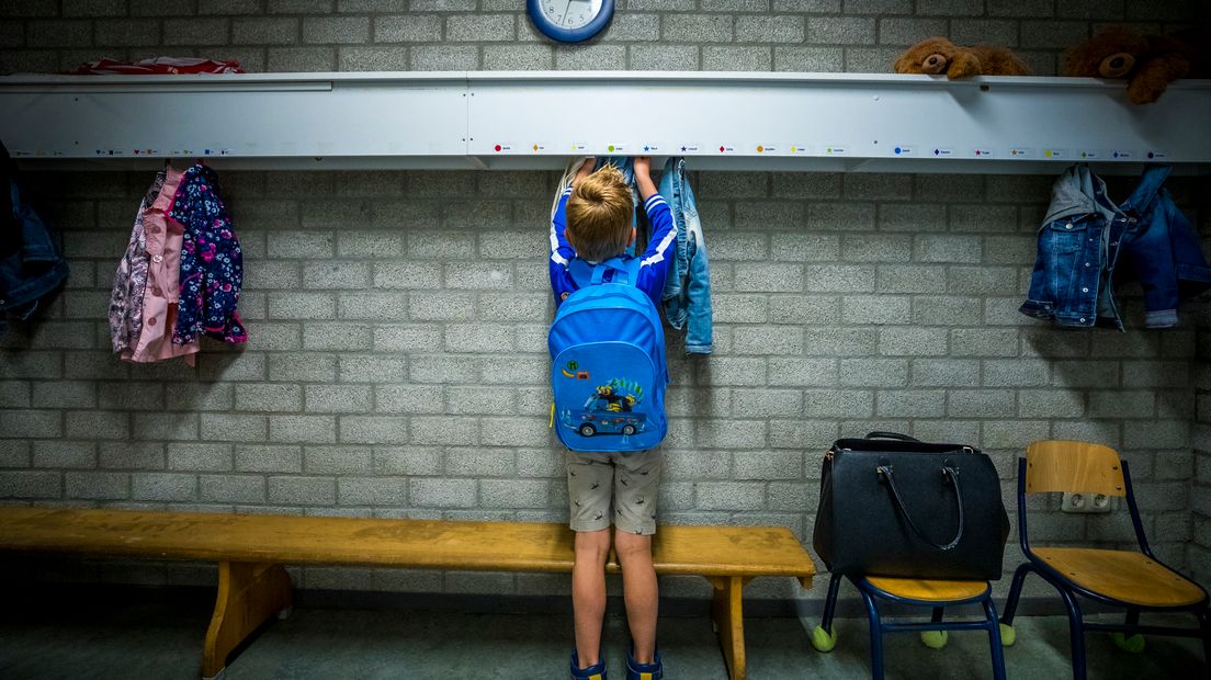 Een op de zeven Nederlandse basisscholen kampt met te weinig leerlingen. Ook in Drenthe speelt dit probleem (Rechten: ANP/Marcel van Hoorn)