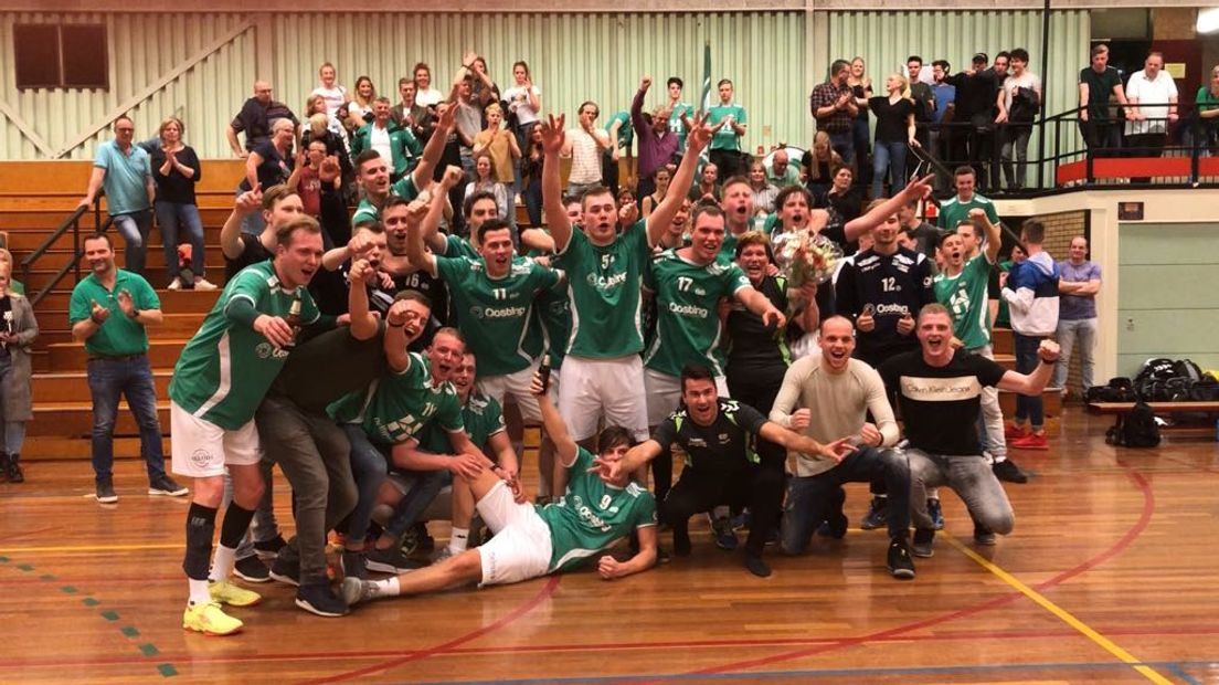 Heren E&O 2 kampioen (Rechten: Liane Wierenga)