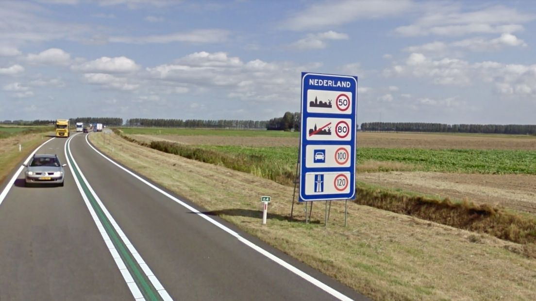 Vlamingen die Zeeland via Westdorpe binnenrijden zien dit als eerste.
