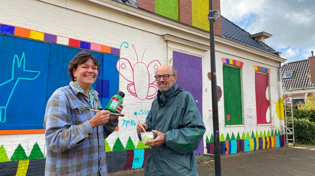 Miriam Geerts en Wim Germmen, twee initiatiefnemers van de schilderactie