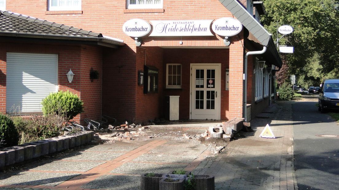Restaurant Heideschlöpchen raakte ook beschadigd (Rechten: Van Oost Media)