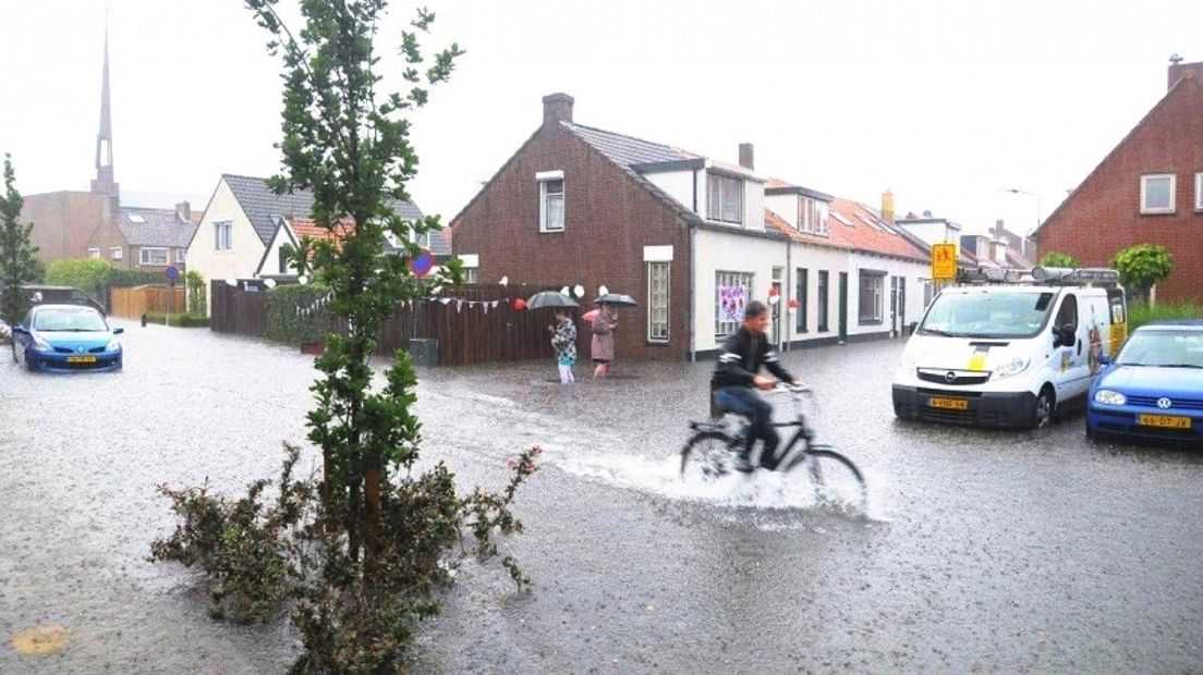 Bijeenkomst wateroverlast Yerseke (video)