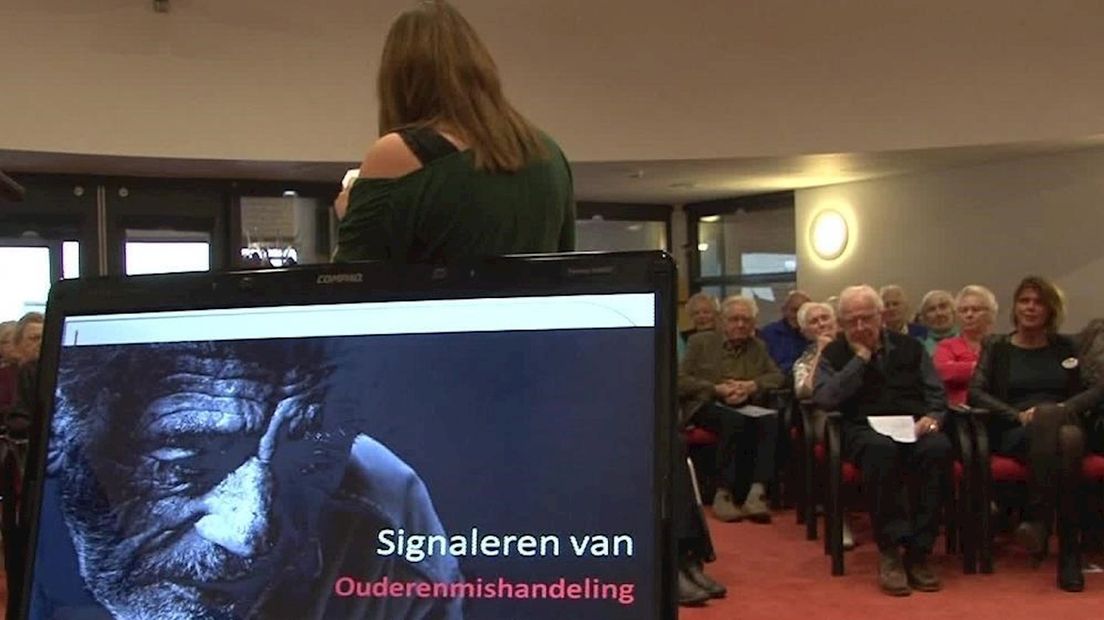 Ouderen Zwolle krijgen voorlichting over mishandeling