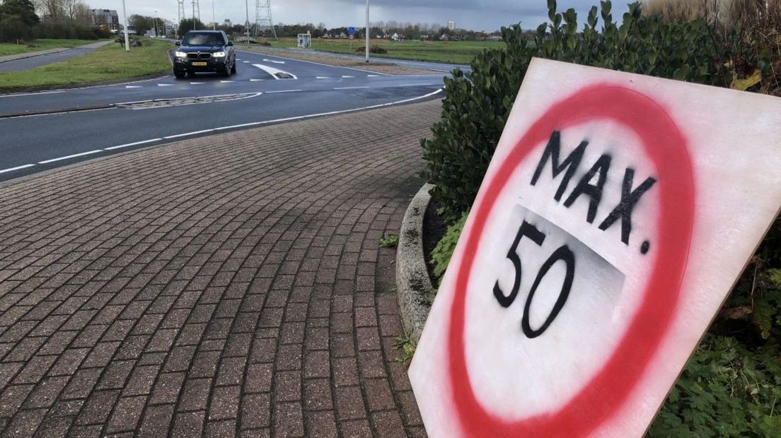Omwonenden van de Oude Spoorbaan plaatsten zelf een bord