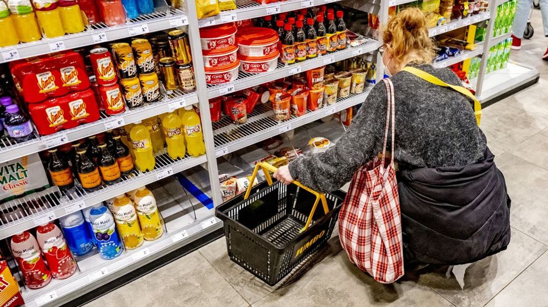 Boodschappen flink duurder en dat merken we 'Ik haal de helft minder