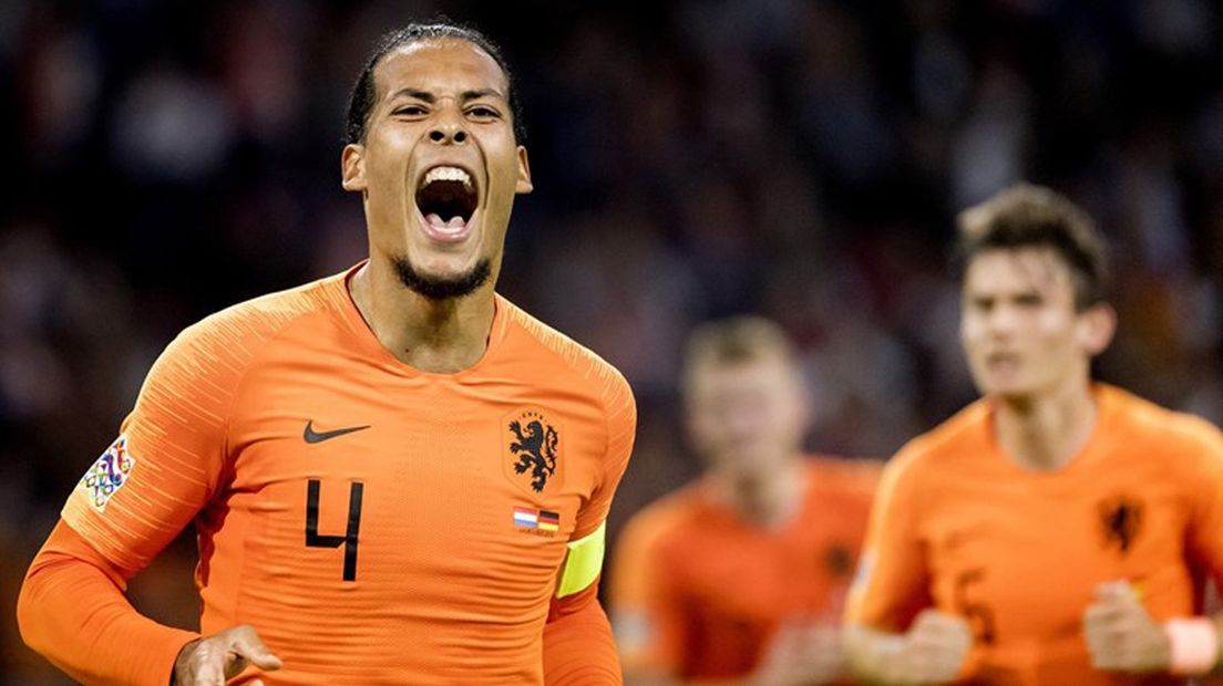 Virgil van Dijk viert zijn openingstreffer tegen Duitsland.