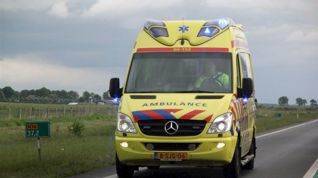 N36 tijdelijk afgesloten na ernstig ongeluk