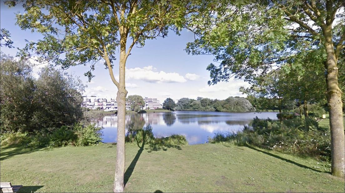 Door de pomp met er meer zuurstof in het water komen