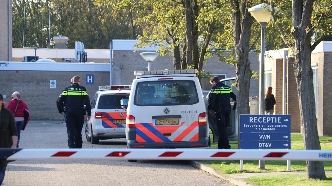 Politieonderzoek na steekincident bij AZC in Middelburg