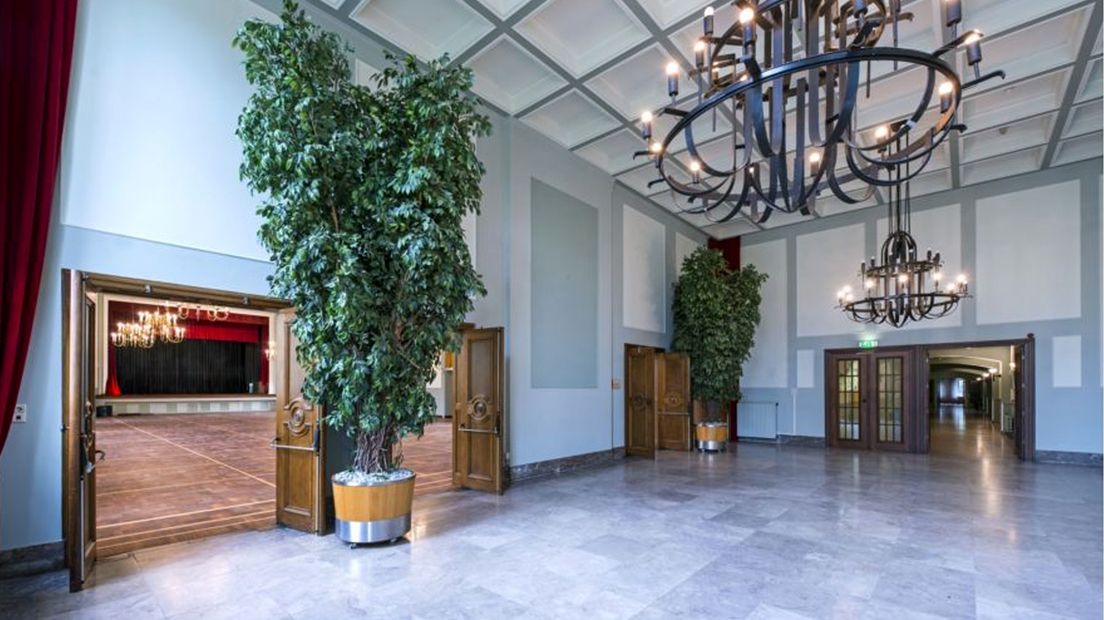 Het voormalige casino werd door Defensie gebruikt voor gala's, conferenties en concerten.