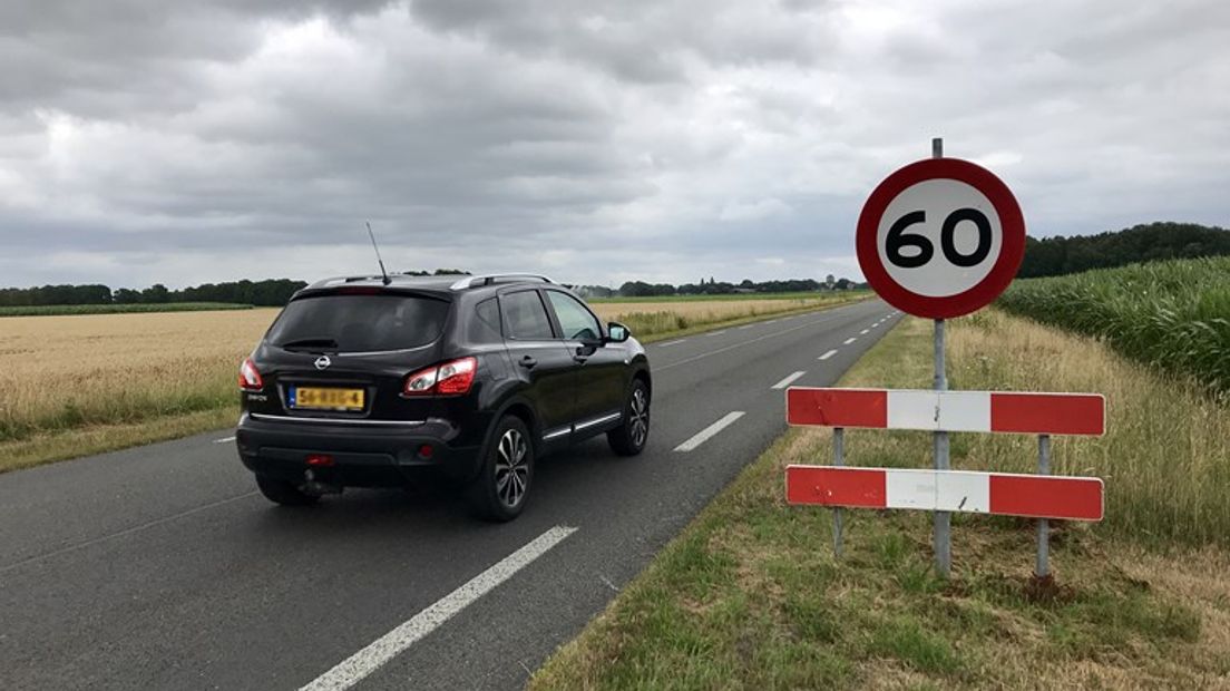 Bij Sleen mag op de N376 straks 80 kilometer worden gereden (Rechten: Steven Stegen/RTV Drenthe)