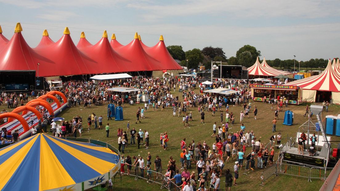 Het terrein van Dicky Woodstock Popfestival