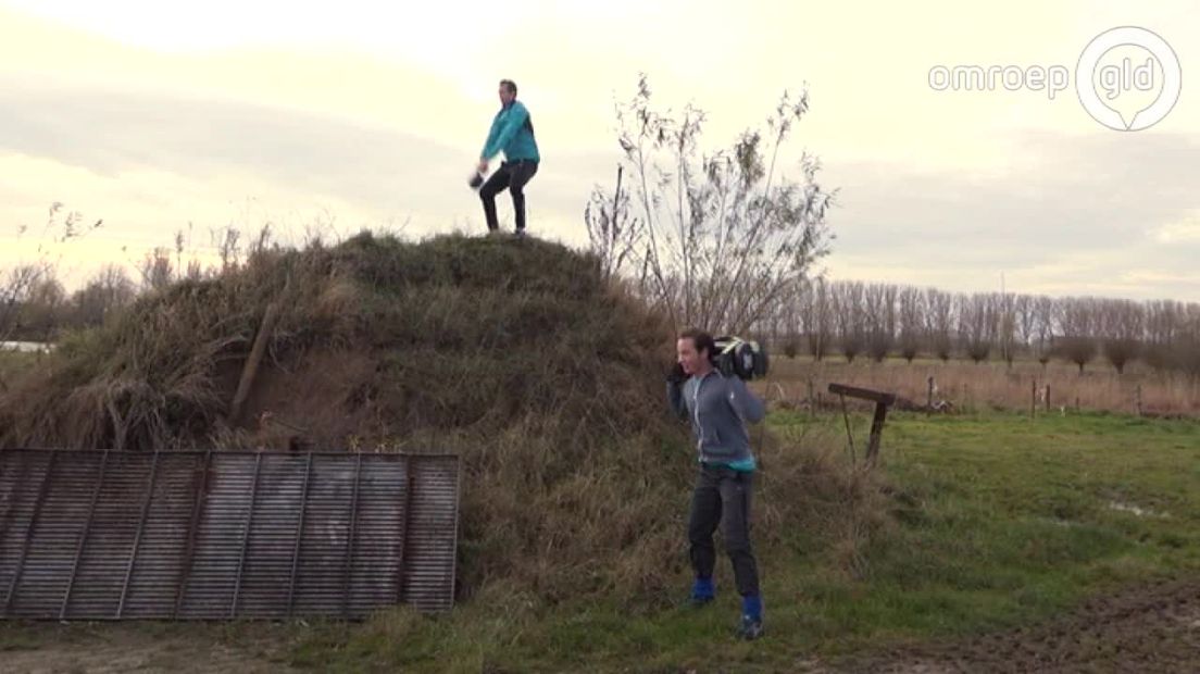 Na acht weken werd er eindelijk weer gewonnen door NEC, Joy is pas zestien jaar en speelt in de eredivisie van het vrouwenvoetbal en Stefan Groothuis is met schaatspensioen, maar wat doet hij nu? Dat en meer in het sportnieuws van Gelderland Vandaag, elke zondag op TV Gelderland. Verslaggever Janko van Sloten praat je helemaal bij.