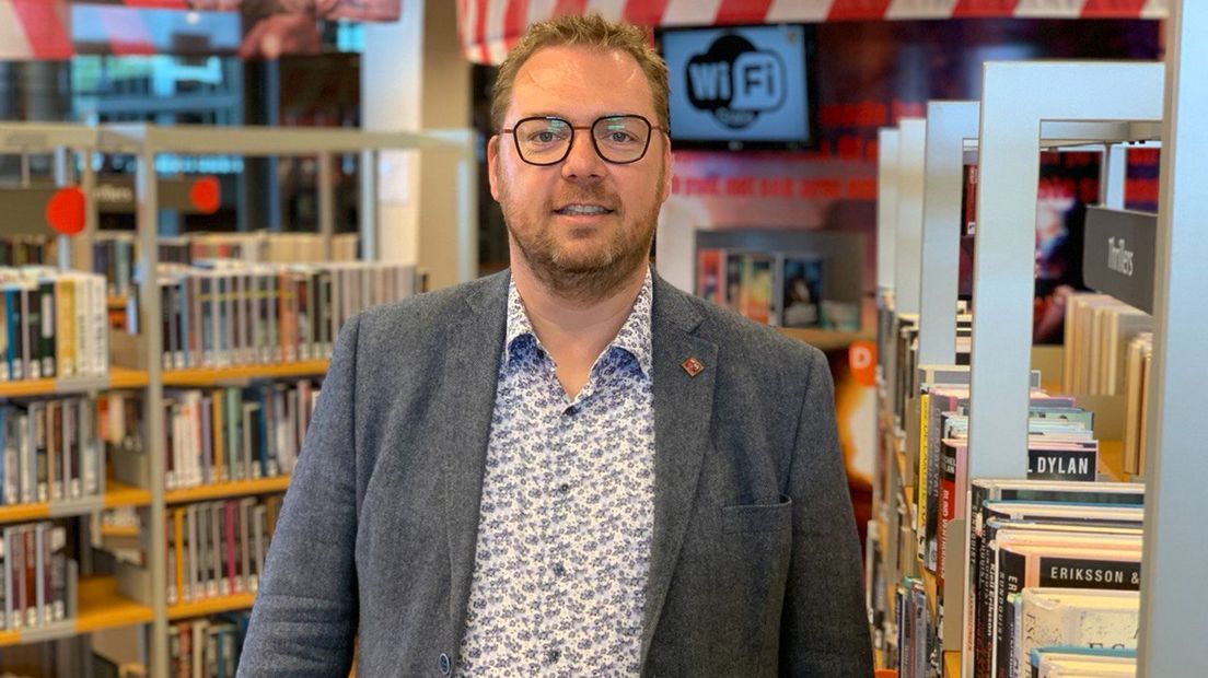 Bibliotheekdirecteur Joris Kemps wil graag een goede bieb voor Almelo zijn