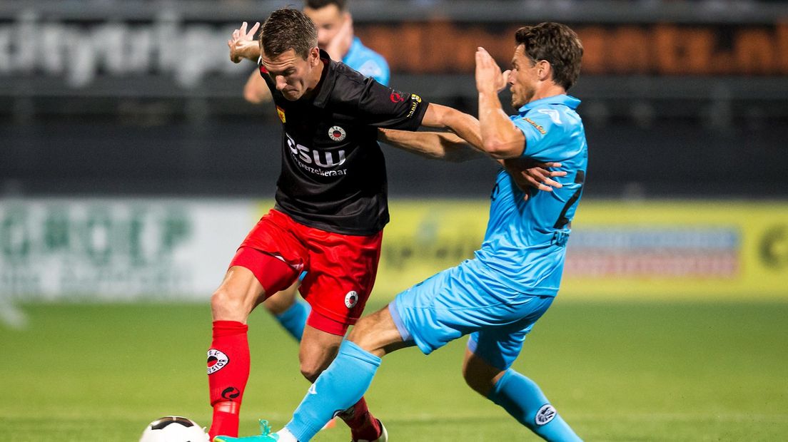 Fledderus in het duel met Excelsior