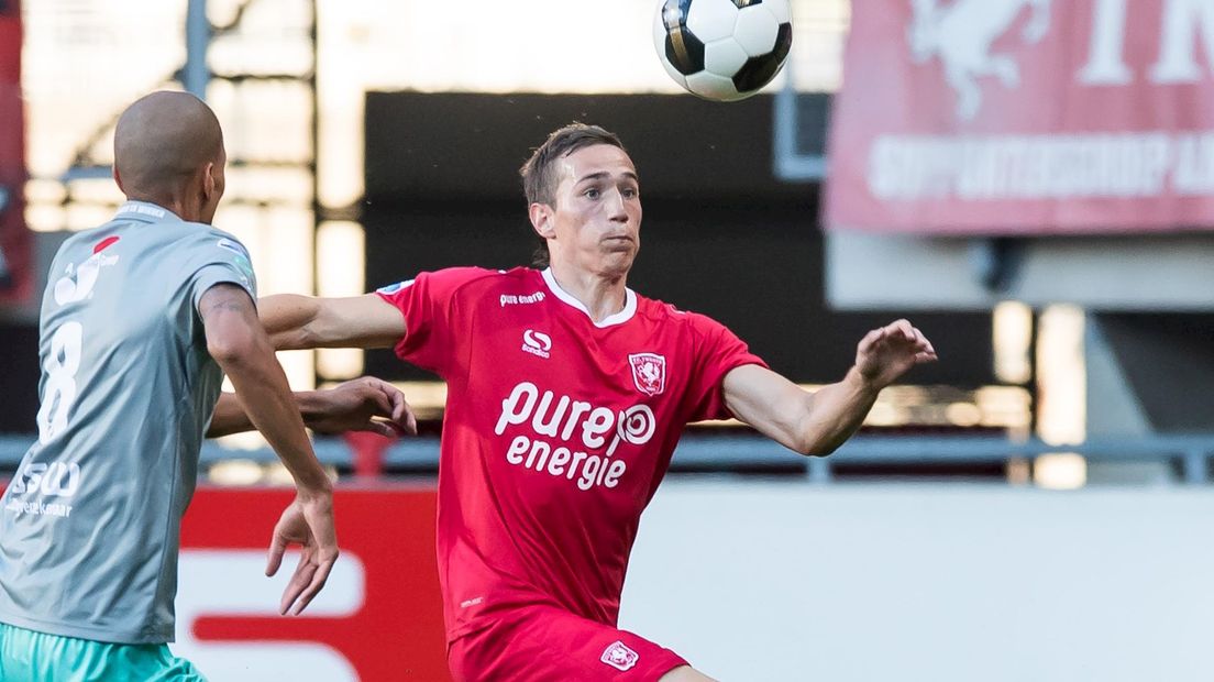 FC Twente legt Dejan Trajkovski tot 2019 vast  RTV Oost