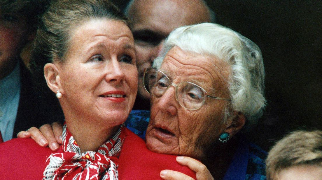 Prinses Christina met haar moeder Juliana.