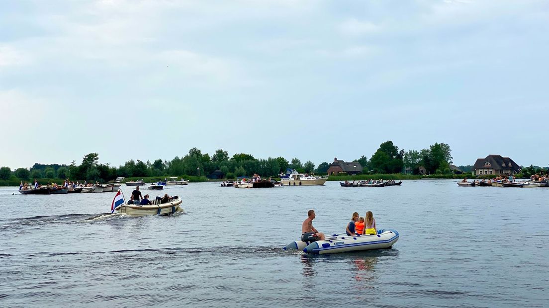 ''We willen een statement maken''. Vanmiddag gingen bootjes toch het water op bij Belt-Schutsloot.