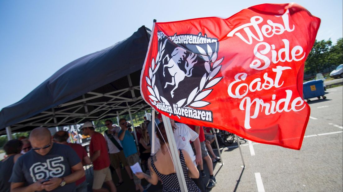Supporters blijven FC Twente steunen