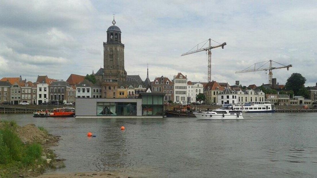 Clubhuis watersportverenigingen via water verplaatst Deventer