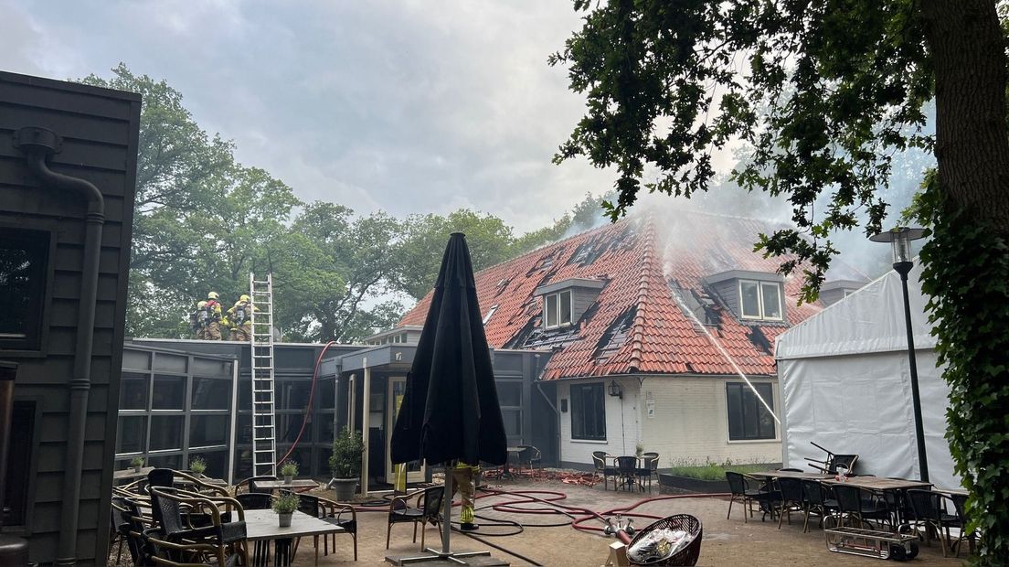 Massive Fire at Jarig van der Wielen in Bakkeveen Topples Wedding Event