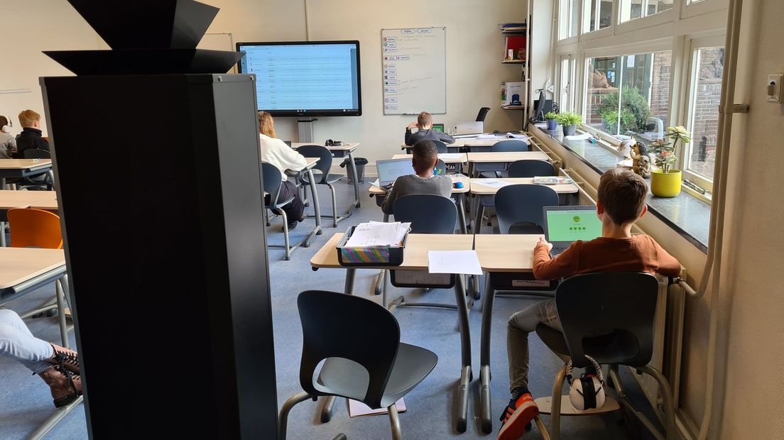 Een luchtfilter in de Wilbertschool in Hengelo