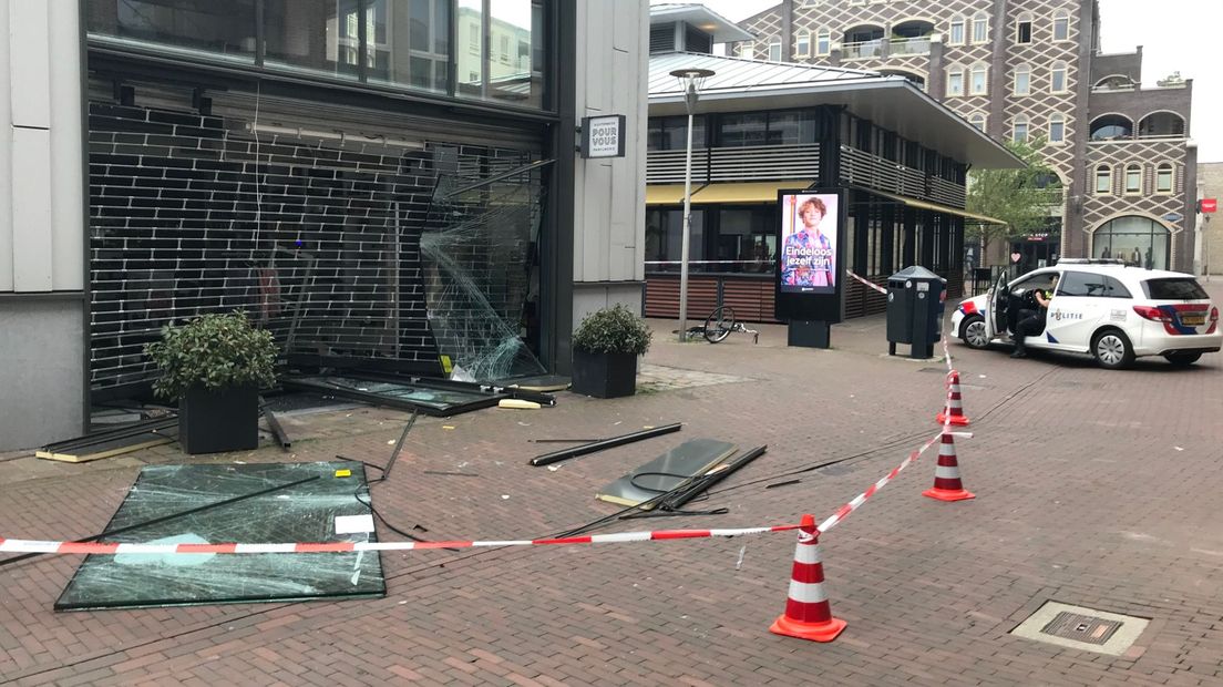 Ramkraak bij parfumwinkel in Vleuterweide, daders gevlucht op scooter - RTV Utrecht