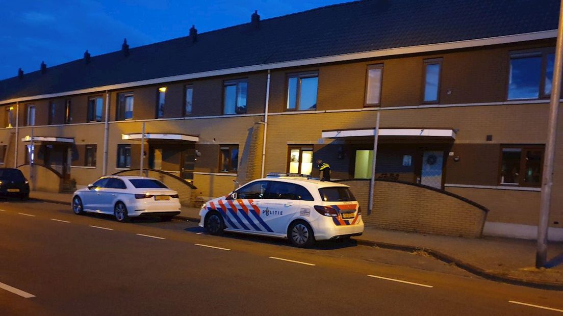 Politie doet inval in woning in Borne