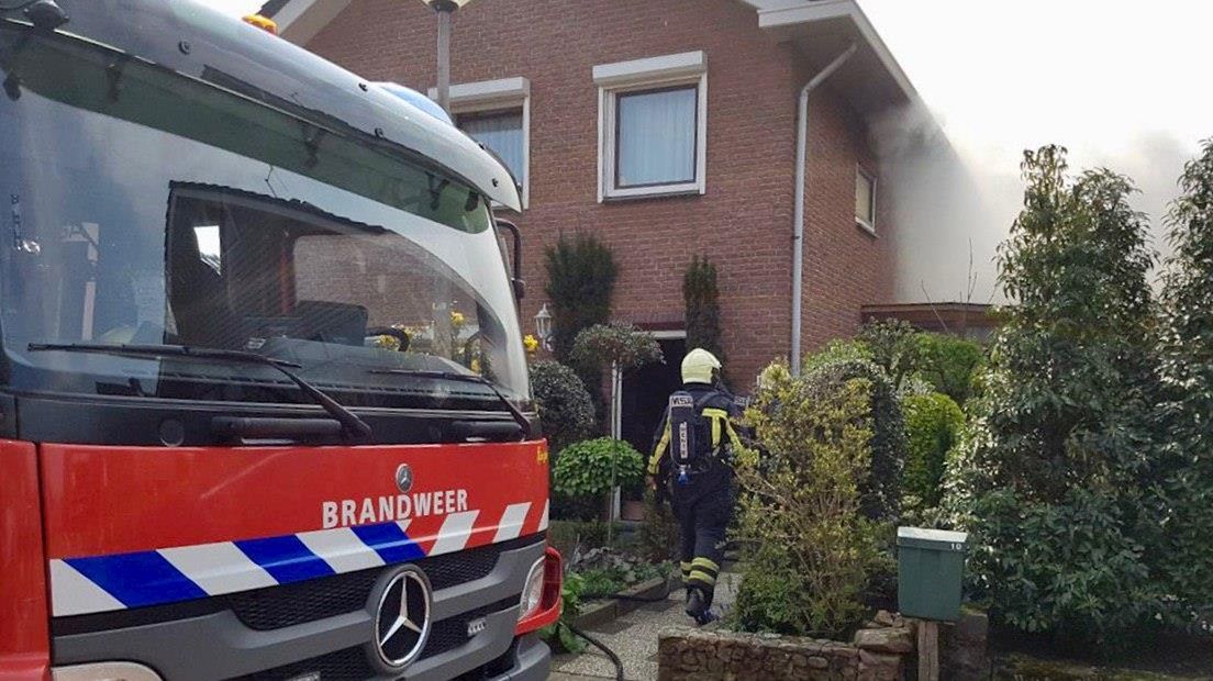 Twee huizen beschadigd bij brand in Fleringen