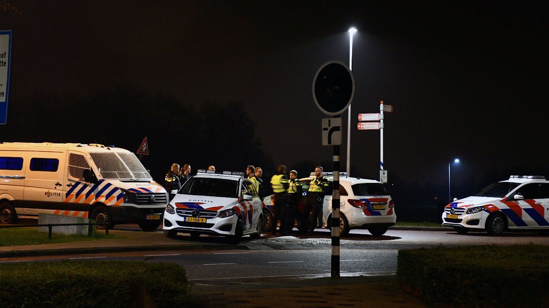Eerder vanavond werden agenten in Vianen ook belaagd.