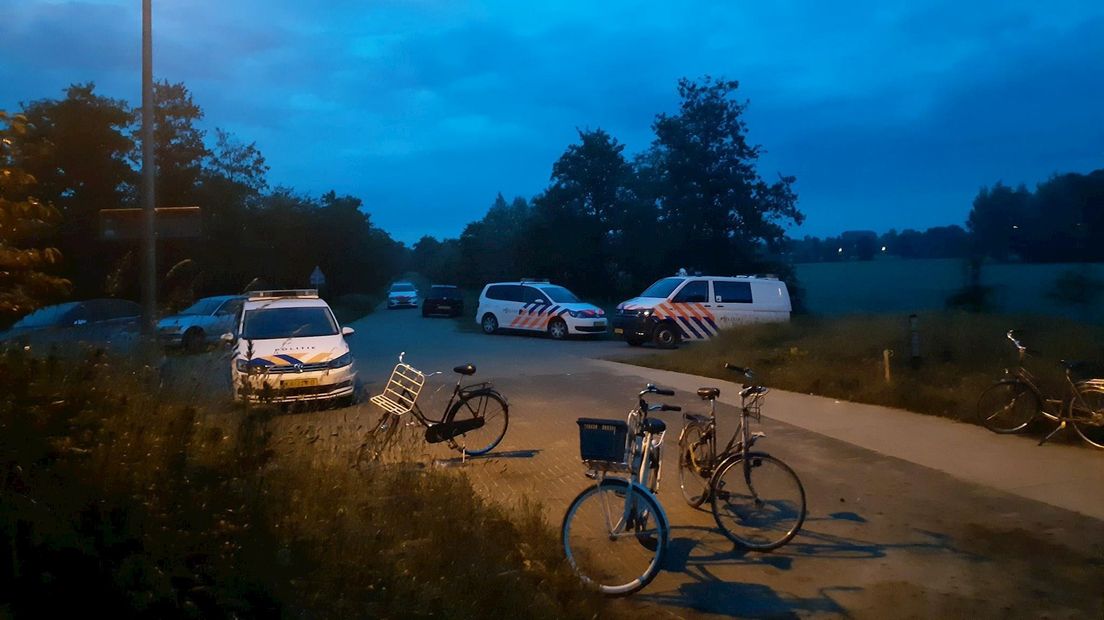 Politie maakt eind aan feest in Zwols bos