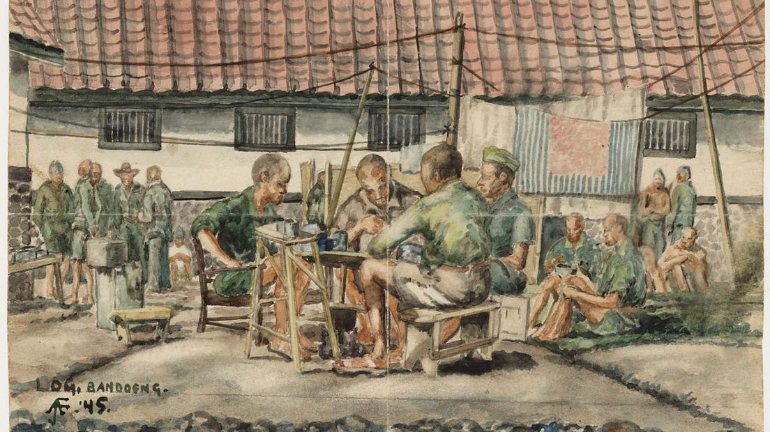 Joop Anemaet, Krijgsgevangenen voor een barak. LOG, Bandung, 1945. Collectie Museon