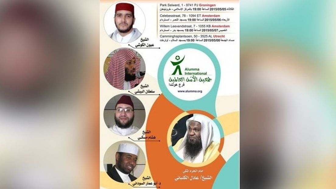 Het affiche waar de komst van de imam wordt aangekondigd