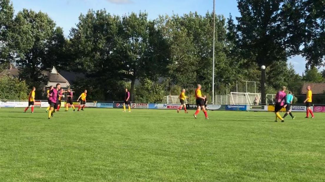 ZZVV knokt zich langs Vitesse'63 (Rechten: RTV Drenthe/René Posthuma)