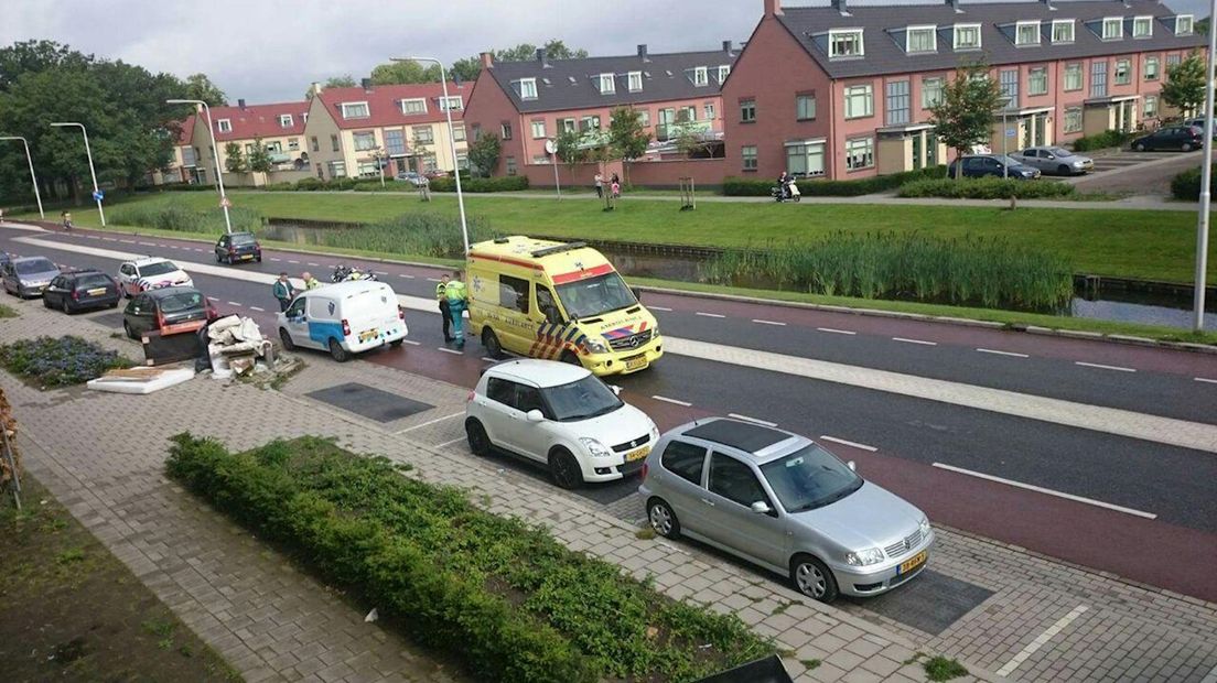 Aanrijding fietser op Thorbeckelaan in Almelo