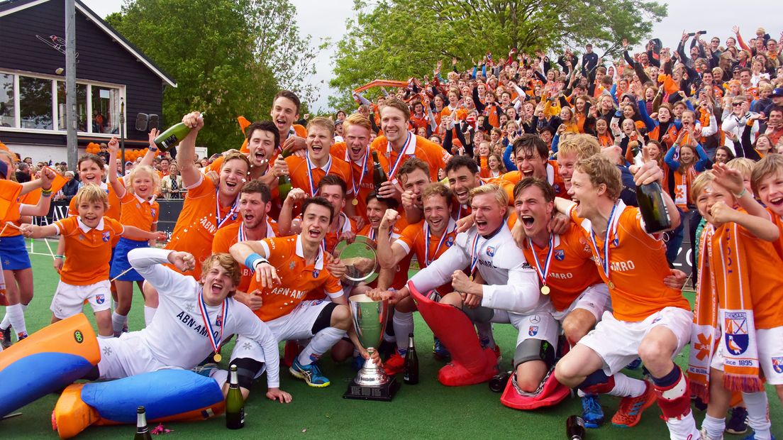 Bloemendaal viert de titel
