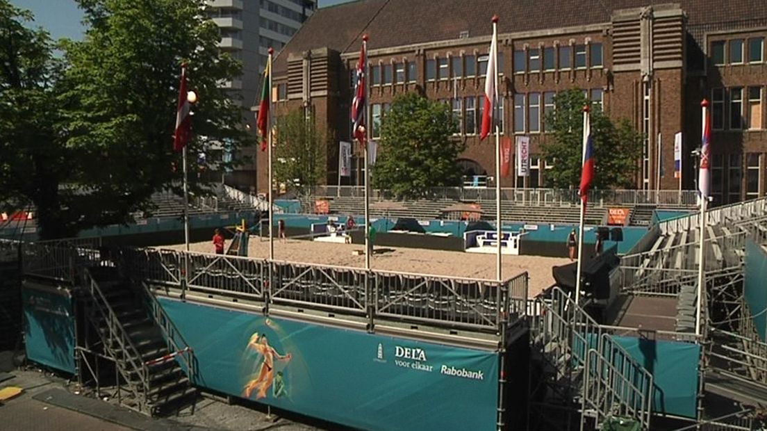 Het stadion op de Neude.