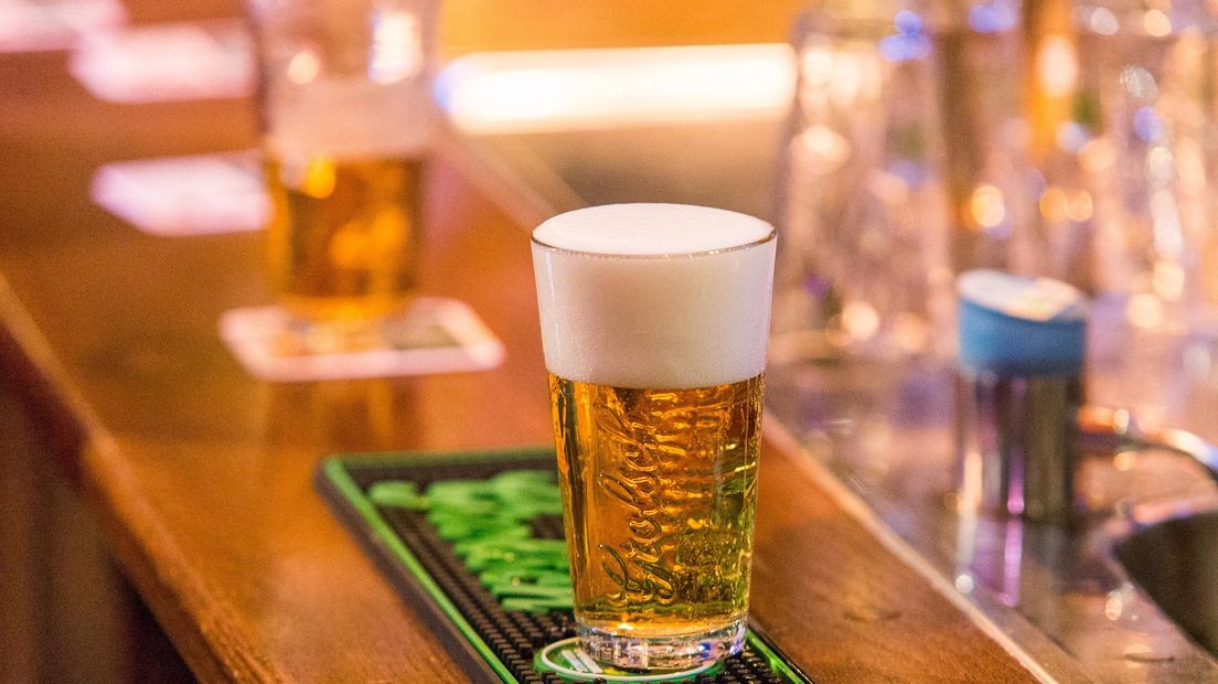 Glas met Grolsch bier