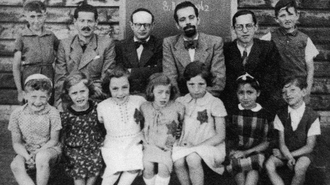 Salo Carlebach, de man die zich vrijwillig naar Auschwitz liet